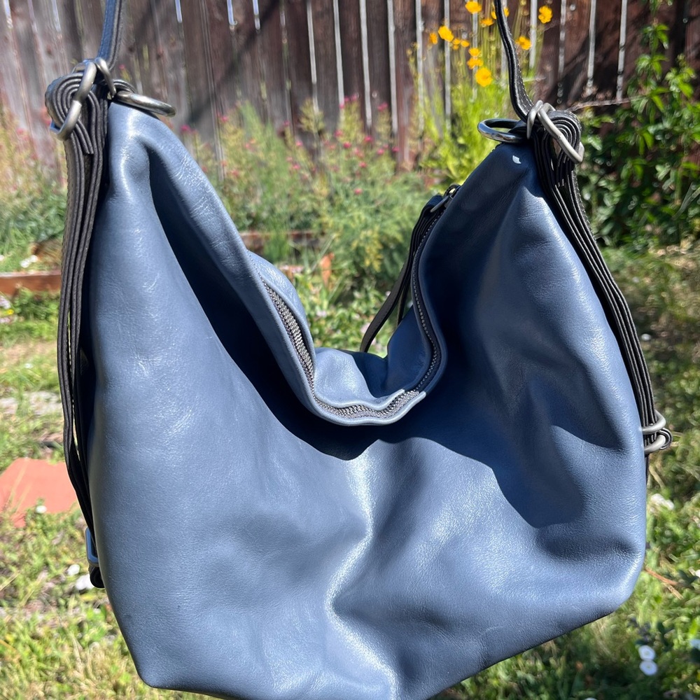Elegant Rough & Tumble Blue Leather Duffel Bag